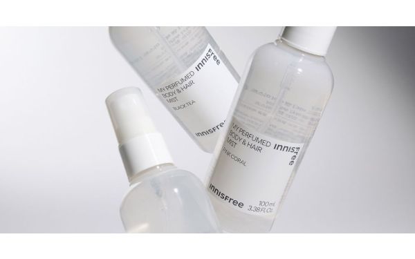 How to Use a Body and Hair Mist